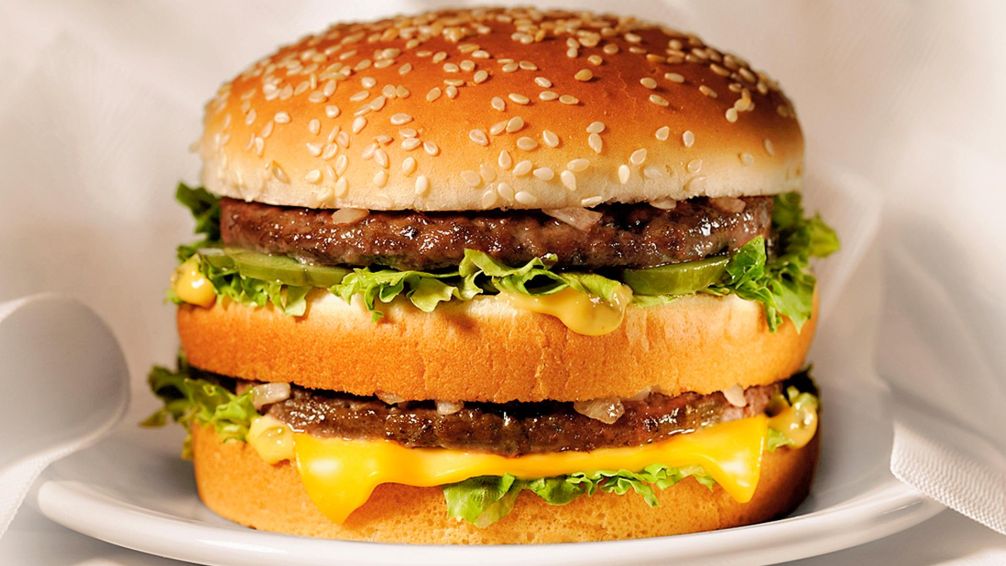 Argentina lidera como el país más caro de la región para comprar hamburguesas
