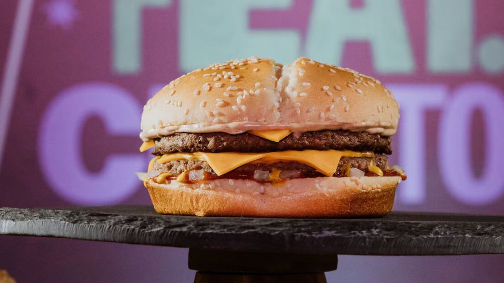 McDonald's revoluciona su menú con la fusión de dos clásicos: llega la Tasty Feat Cuarto