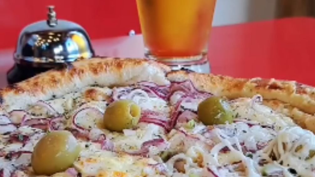 Villa Pueyrredón se pone cervecero: 2x1 en Quilmes y una pizza con historia