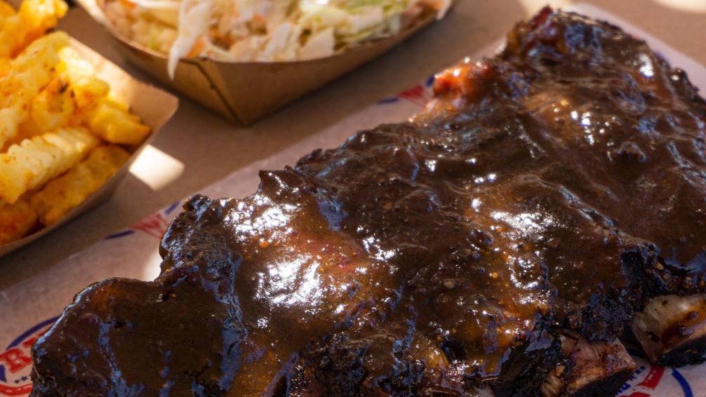 Ribs al Río: el templo del BBQ texano que conquista Buenos Aires