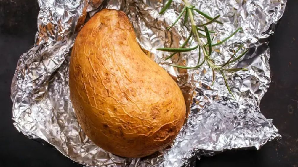 Qué alimentos no envolver en papel aluminio