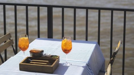 4 bares con veredas imperdibles para disfrutar el verano en Buenos Aires