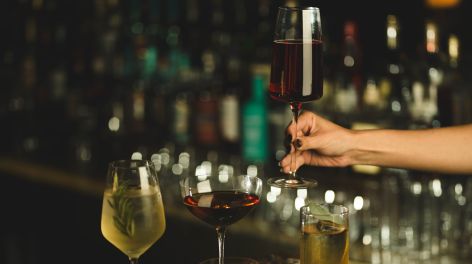 Dónde festejar el Día del Amigo en Buenos Aires: tapeo, brindis y planes con onda