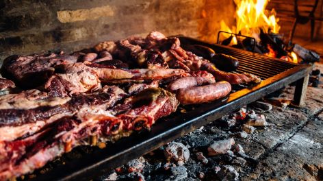 El ritual que nos define: ¿por qué el asado es el alma de la Argentina?