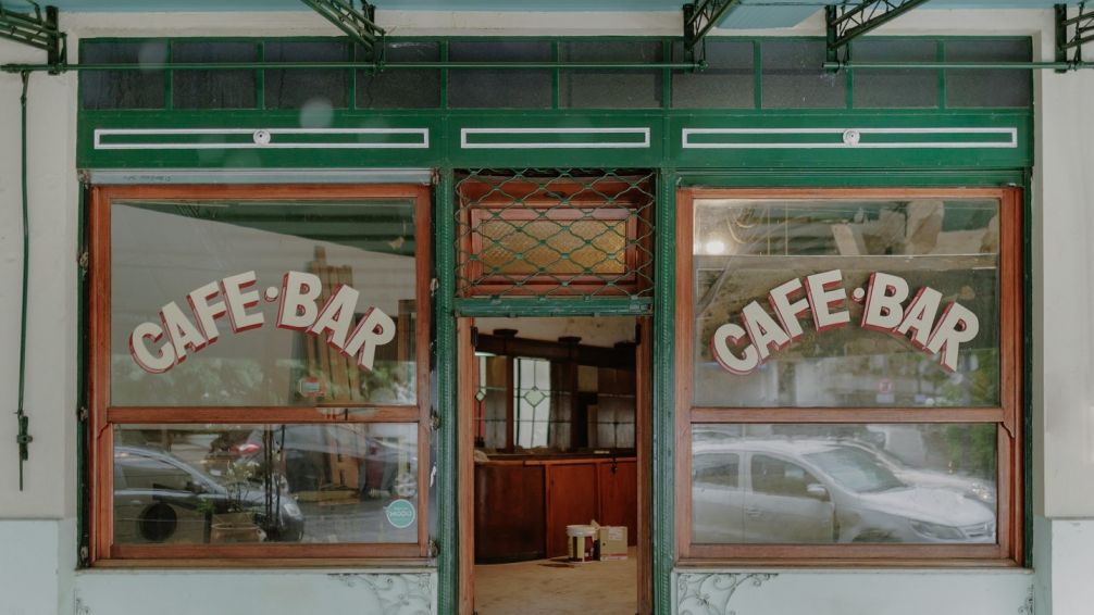 El Tokio vuelve a brillar: el café de Villa del Parque que revive la esencia porteña