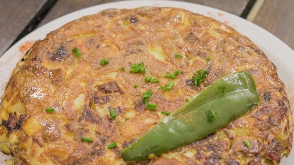La Morocha: el bodegón de Caballito que conquista con locro XXL y tortillas de autor