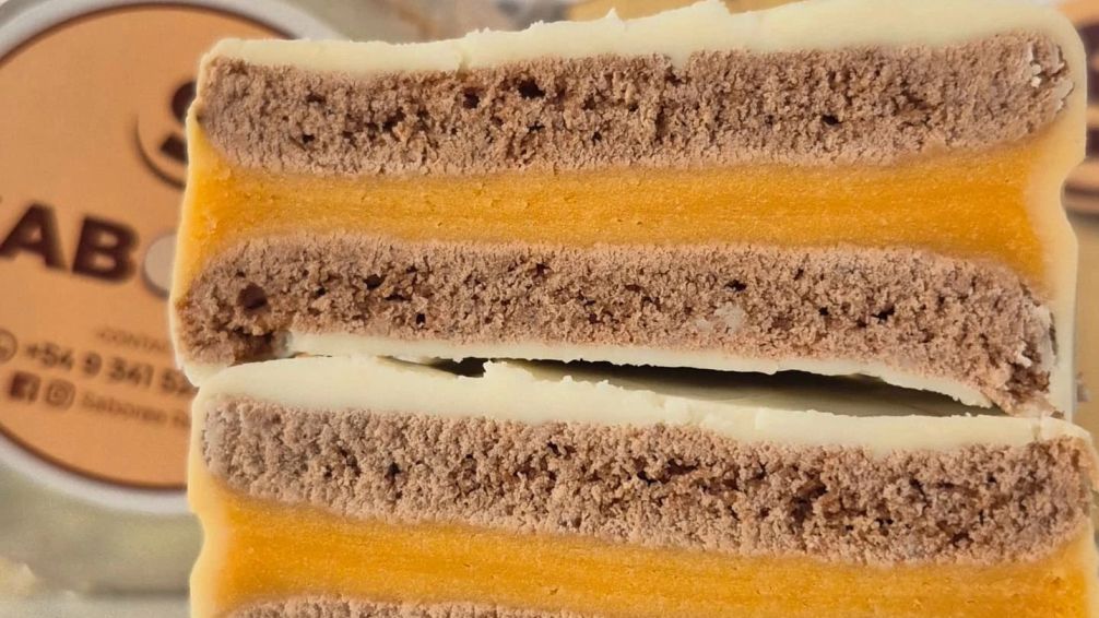 ¿Un alfajor con gusto a sándwich? La rareza rosarina que desafía lo dulce