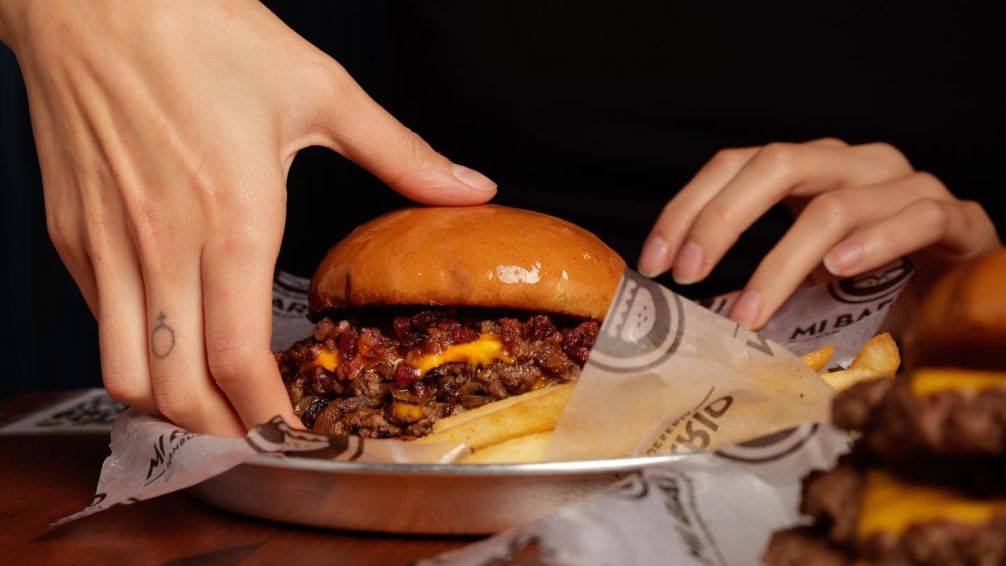 Mi Barrio Hamburguesería: el rincón porteño donde la hamburguesa se reinventa