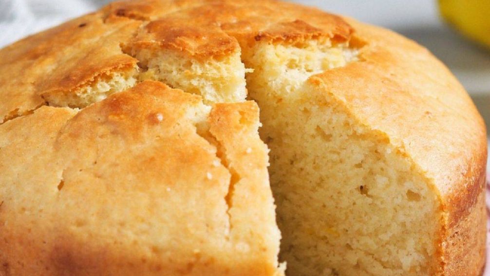 Bizcochuelo vegano y sin complicaciones: la receta perfecta para una merienda casera y consciente