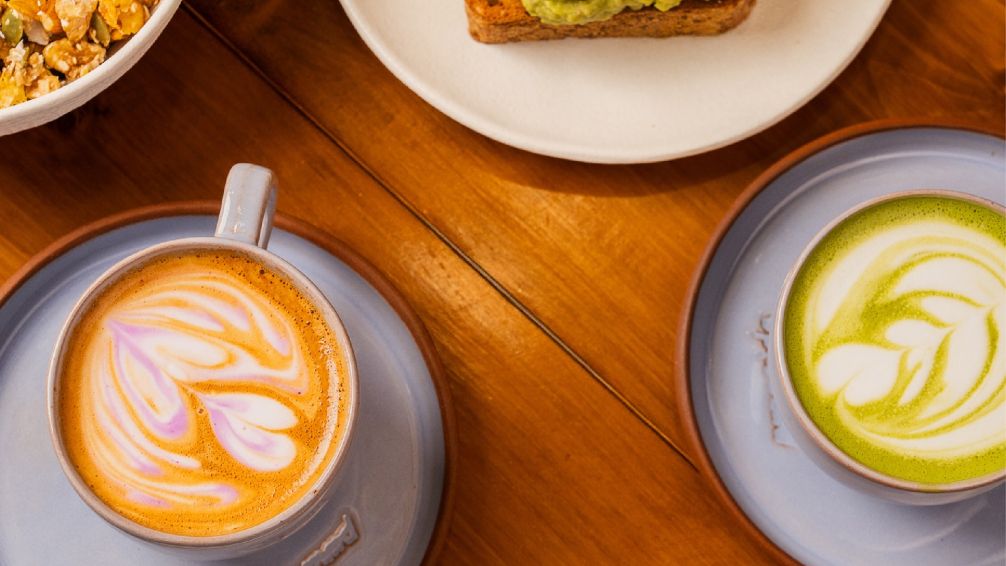 Brickell Café: la esquina porteña con alma playera para brunchs y smoothies