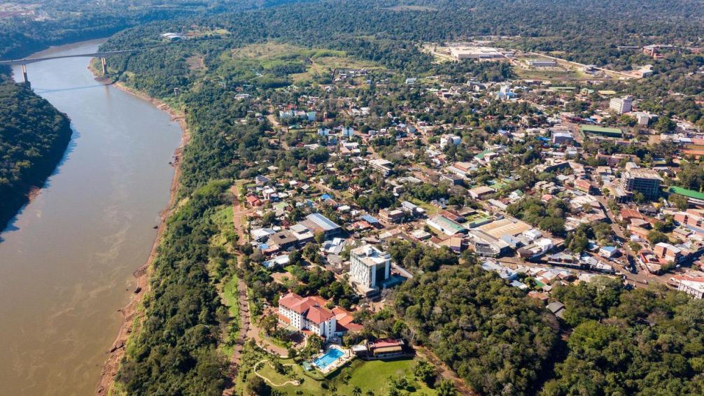 Sabores de selva: los 4 mejores lugares para comer en Puerto Iguazú más allá de las Cataratas