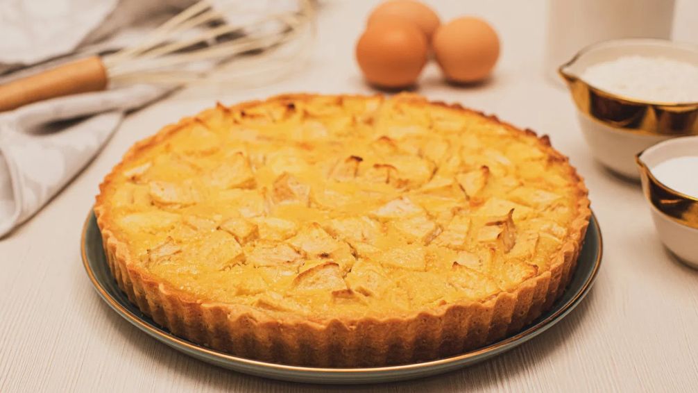 La tarta de manzana que se gana un lugar en la merienda porteña