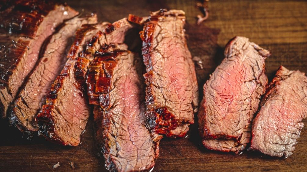El asado perfecto sí tiene ciencia: el método definitivo para lograr carne jugosa