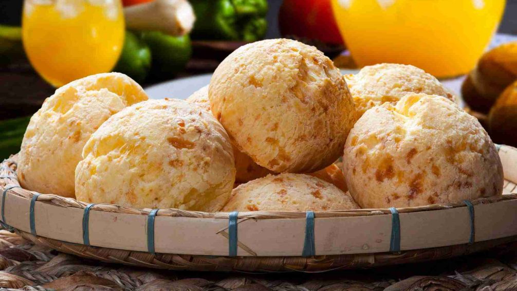 Lluvia, mate y chipá calentito: la receta simple que conquista cualquier tarde gris