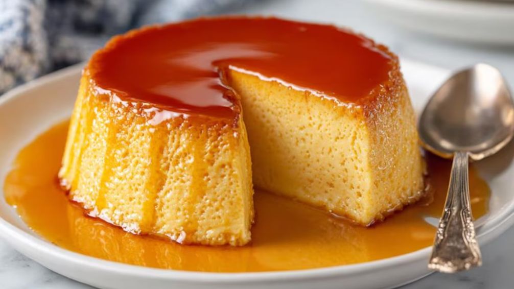 Flan casero sin horno: la receta rápida que solo necesita leche, huevos y azúcar