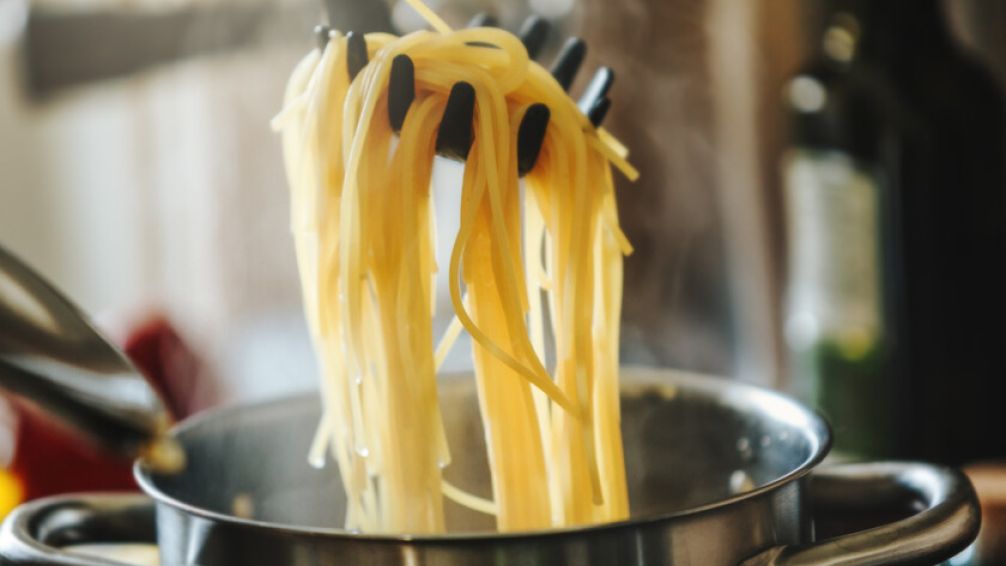 Cómo aprovechar el agua de cocción de la pasta: el secreto de los chefs